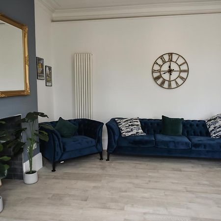 Victoria Colonnade Aparthotel Лемингтън Спа Стая снимка