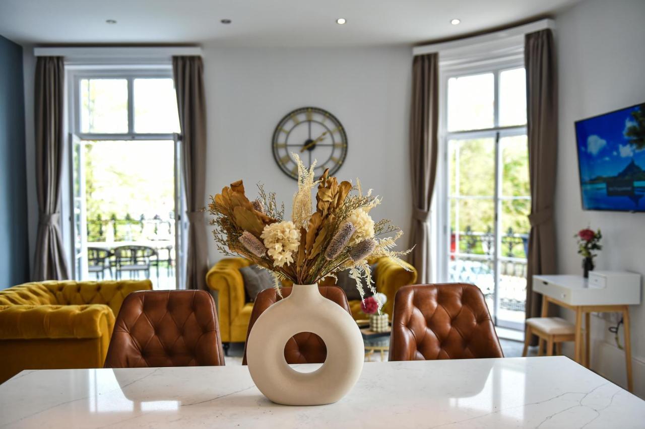 Victoria Colonnade Aparthotel Лемингтън Спа Екстериор снимка