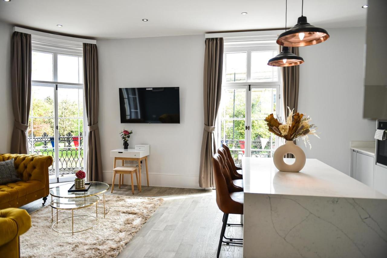 Victoria Colonnade Aparthotel Лемингтън Спа Екстериор снимка