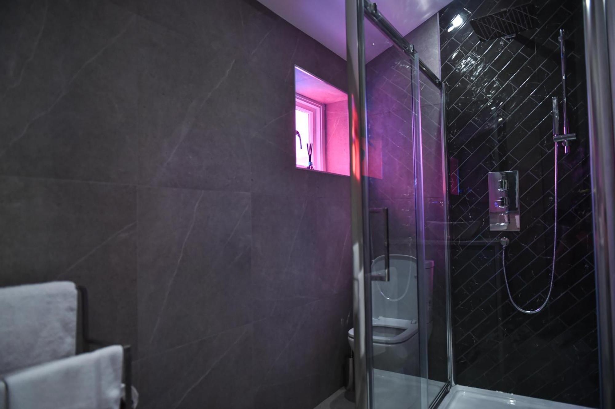 Victoria Colonnade Aparthotel Лемингтън Спа Стая снимка
