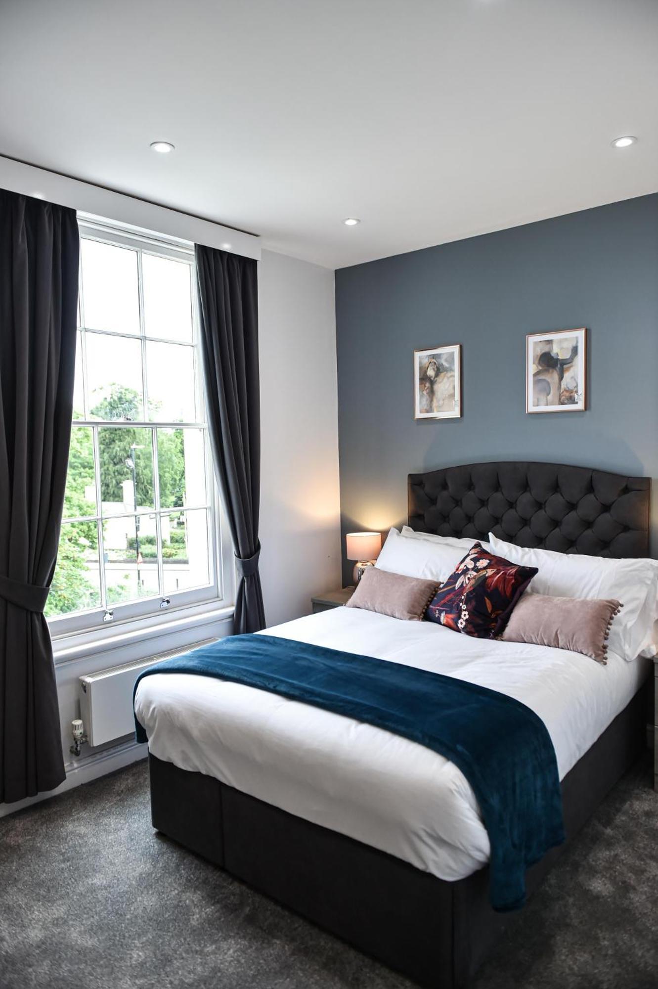Victoria Colonnade Aparthotel Лемингтън Спа Стая снимка